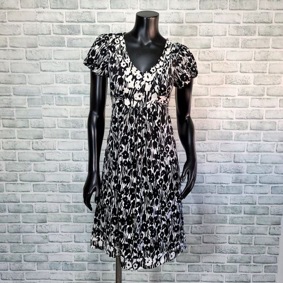B Moss Dress Collection‎ Stretch Size S Black White Abstract Tie Back Mini Dress - Picture 1 of 7